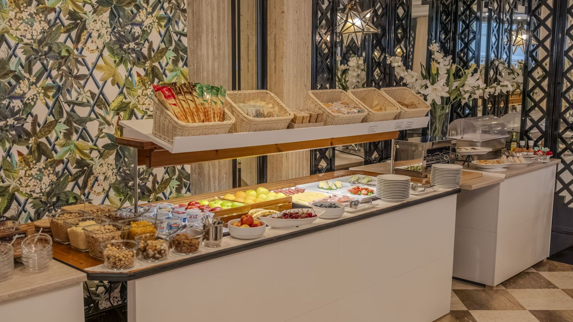 media.DSCF_2 SLIDE 1